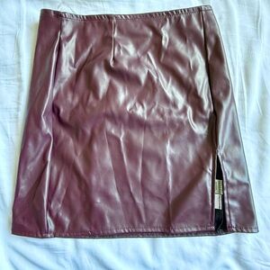 Windsor Elegant Faux Leather Skirt - Burgandy